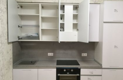Прямая кухня Фуксия с алюминиевым профилем в стиле Хай-тек