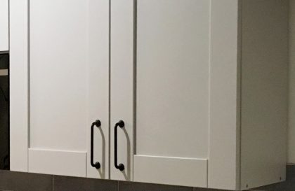 Кухня Рэинбоу с фасадами из рамочного МДФ в стиле Кантри