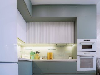 Кухня Freya с суперматовыми фасадами в стиле Модерн
