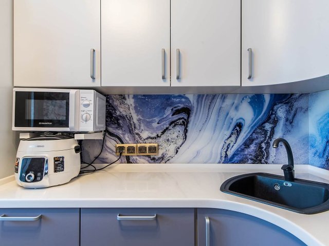 Кухня Орион с радиусными фасадами с матовым покрытием